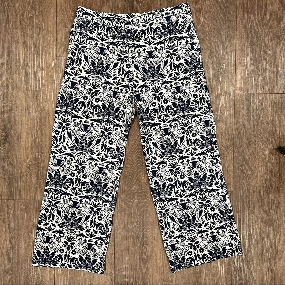 🦋 LOFT linen blend wide-leg pants, blue & white pattern, size 10